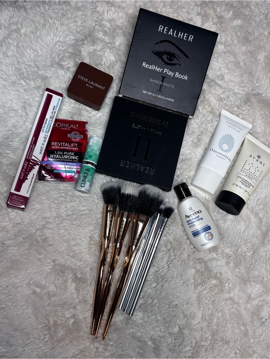 RealHer Other - RealHer Makeup Bundle Clinique Omorovicza L’Oreal Wet n Wild 6 Brushes